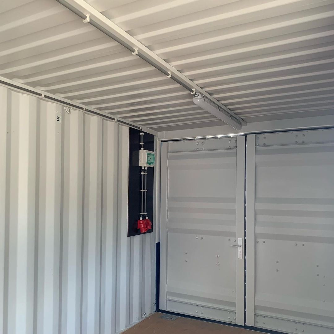 6m (20ft) Spaza Shop Container with Service Hatch and Vinyl Floor — supplier gallery view 2