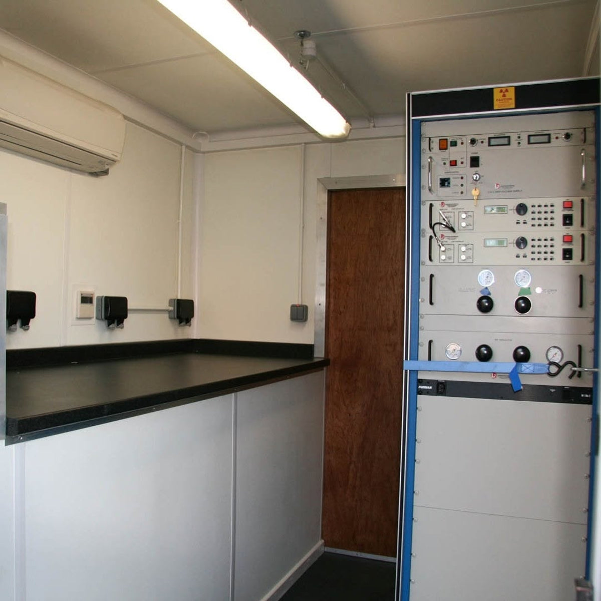 6m (20ft) X-Ray Conversion Container — supplier gallery view 1; 20FT Mobile X-Ray Conversion Container — 20ft Containers
